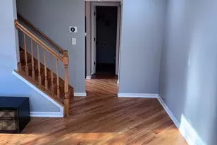 2227 Denton Ct, Schaumburg, IL 60194 - Photo 5