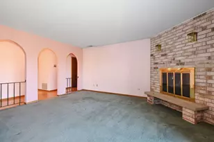 15704 Deerfield Ct, Orland Park, IL 60462 - Photo 3