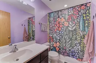 8810 W 84th Pl, Justice, IL 60458 - Photo 13