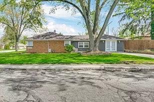 343 Osage St, Park Forest, IL 60466 - Photo 3