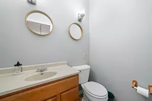 1221 W Lincoln Blvd, Freeport, IL 61032 - Photo 15