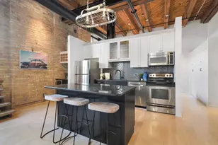 1872 N Clybourn Ave, Chicago, IL 60614 - Photo 3
