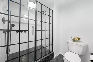 1872 N Clybourn Ave, Chicago, IL 60614 - Photo 13