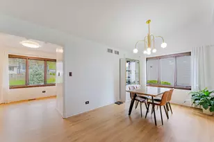 6486 Hanover Ct, Lisle, IL 60532 - Photo 5