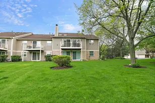 2838 Meadow Ln, Schaumburg, IL 60193 - Photo 23