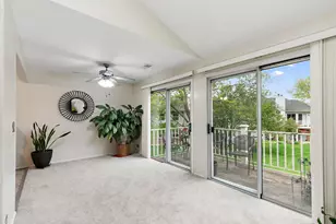 2838 Meadow Ln, Schaumburg, IL 60193 - Photo 7
