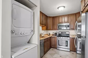 730 Dempster St, Mount Prospect, IL 60056 - Photo 9