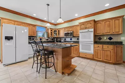 18854 S Palomino Court, Shorewood, IL 60404 - Photo 11