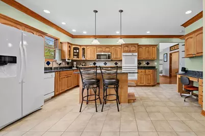 18854 S Palomino Court, Shorewood, IL 60404 - Photo 13