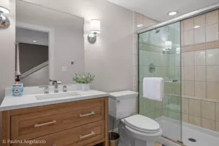 675 Oak St, Roselle, IL 60172 - Photo 39