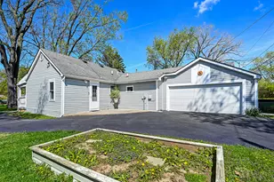 223 S Grant St, Westmont, IL 60559 - Photo 17