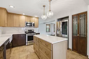 19W681 109th St, Lemont, IL 60439 - Photo 5