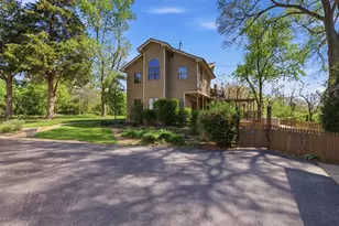 19W681 109th St, Lemont, IL 60439 - Photo 3