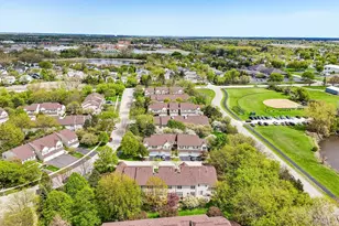 612 Shakespeare Dr, Grayslake, IL 60030 - Photo 43
