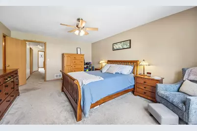 612 Shakespeare Drive, Grayslake, IL 60030 - Photo 19