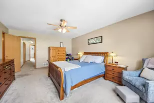 612 Shakespeare Dr, Grayslake, IL 60030 - Photo 19