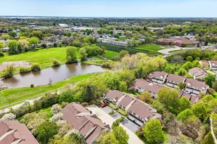 612 Shakespeare Dr, Grayslake, IL 60030 - Photo 37