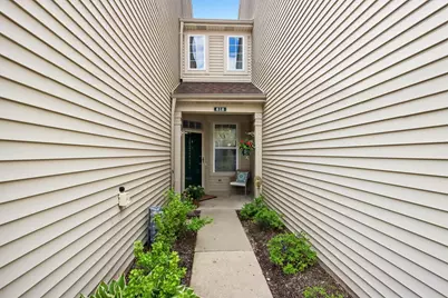 612 Shakespeare Drive, Grayslake, IL 60030 - Photo 7