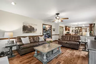 1049 Autumn Dr, Antioch, IL 60002 - Photo 5
