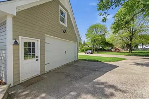 534 Walnut St, Batavia, IL 60510 - Photo 39