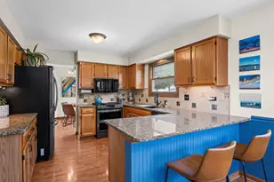 1266 Sagebrush Trail, Cary, IL 60013 - Photo 9