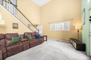 36 Townsend Cir, Naperville, IL 60565 - Photo 5