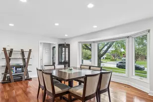 4115 Bristol Ct, Northbrook, IL 60062 - Photo 5