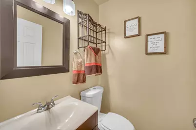 137 Birchwood Road, Carpentersville, IL 60110 - Photo 11