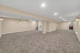 137 Birchwood Rd, Carpentersville, IL 60110 - Photo 15