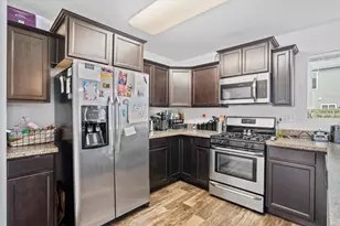 1813 Spinnaker St, Pingree Grove, IL 60140 - Photo 7