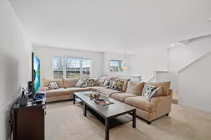 1813 Spinnaker St, Pingree Grove, IL 60140 - Photo 3