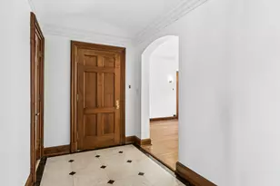 2912 N Commonwealth Ave, Chicago, IL 60657 - Photo 3