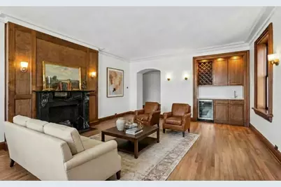2912 N Commonwealth Avenue #7D, Chicago, IL 60657 - Photo 5