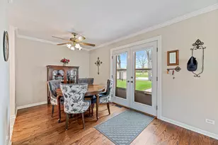 417 Verde Dr, Schaumburg, IL 60173 - Photo 7