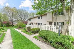 417 Verde Dr, Schaumburg, IL 60173 - Photo 17