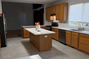 750 Majestic Dr, Algonquin, IL 60102 - Photo 3