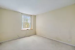 8113 Sierra Woods Ln, Carpentersville, IL 60110 - Photo 15