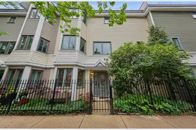 3312 N Racine Avenue, Chicago, IL 60657 - Photo 1