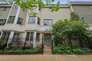 3312 N Racine Ave, Chicago, IL 60657 - Photo 1