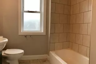 9133 S Essex Ave, Chicago, IL 60617 - Photo 7