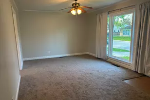 425 Neosho St, Park Forest, IL 60466 - Photo 5