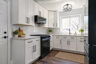 425 Somerset Ct, Algonquin, IL 60102 - Photo 7