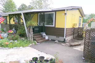 1104 Van Buren Ave, Sandoval, IL 62882 - Photo 35