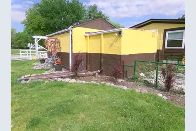 1104 Van Buren Avenue, Sandoval, IL 62882 - Photo 31