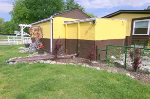 1104 Van Buren Ave, Sandoval, IL 62882 - Photo 31