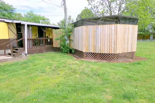 1104 Van Buren Ave, Sandoval, IL 62882 - Photo 23
