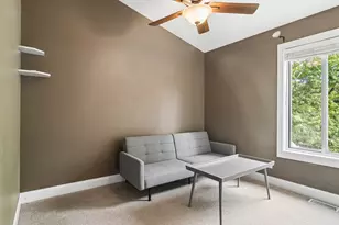 1181 Regent Dr, Mundelein, IL 60060 - Photo 17