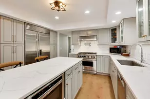 26 The Court of Island Point, Northbrook, IL 60062 - Photo 11