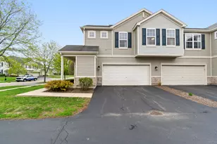 609 Arbor Cir, Lakemoor, IL 60051 - Photo 3