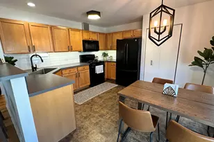 609 Arbor Cir, Lakemoor, IL 60051 - Photo 13